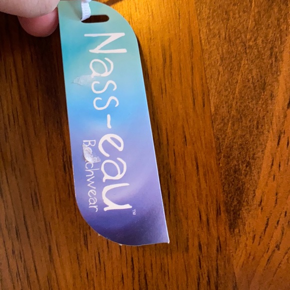 Nass-Eau Tropical Flower Patterned Bikini Top, Surf Top, Swimwear (with tags) - Picture 4 of 5